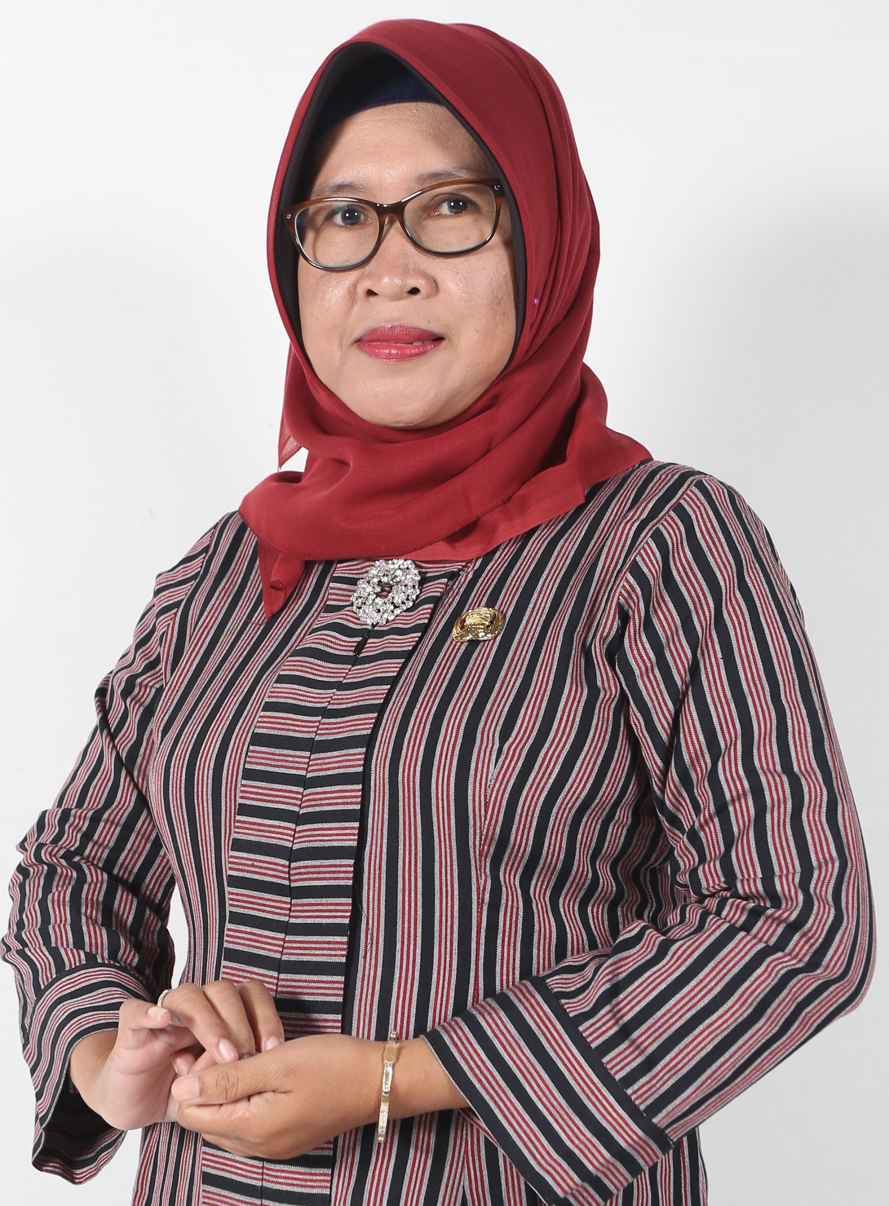 HENNY HANDAYANI, S.Pd