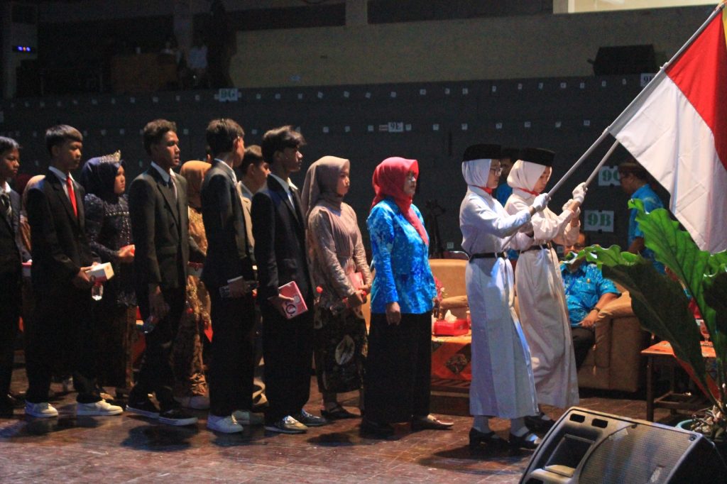 SMPN 10 KOTA TEGAL GELAR PENTAS SENI DAN PERPISAHAN KELAS IX 2